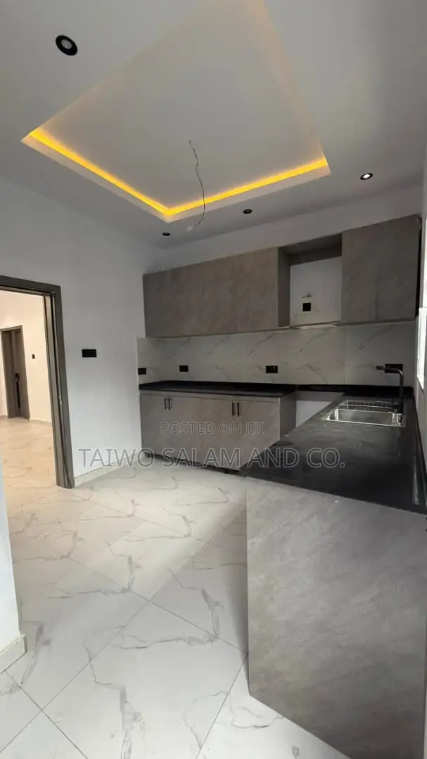 3bdrm Bungalow in Idishin for sale