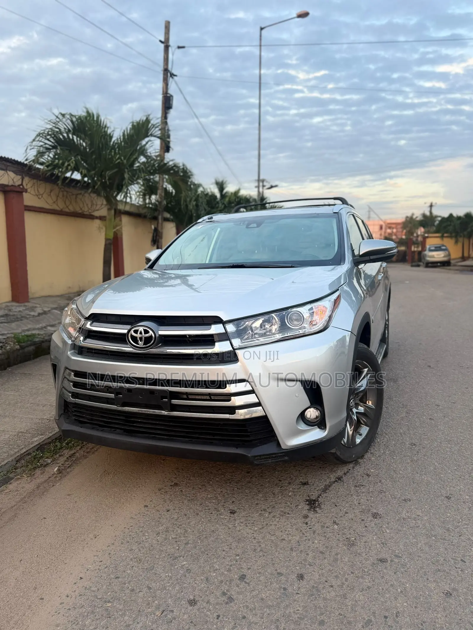 Toyota Highlander Limited Platinum 4x4 V6 (3.5L 6cyl 8A) 2018 Silver