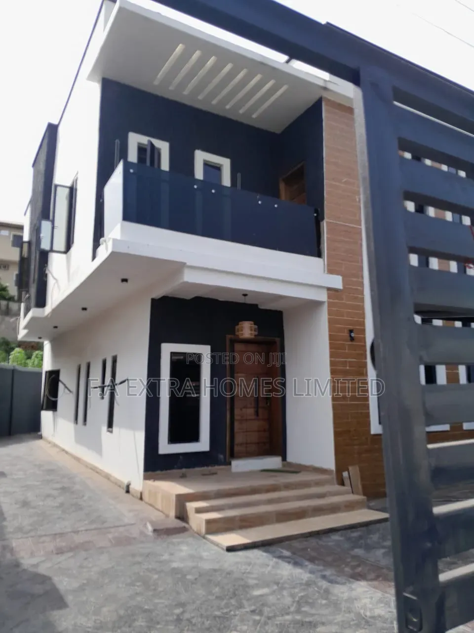 5bdrm Duplex in GRA Phase 2 Shangisha for sale
