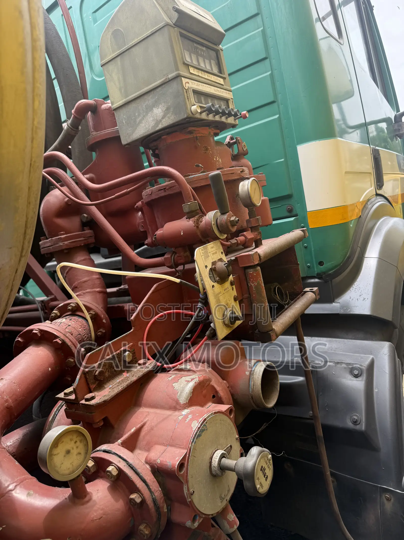 Foreign Used Mercedes Benz 1831 Gas Tanker Truck With Meter.