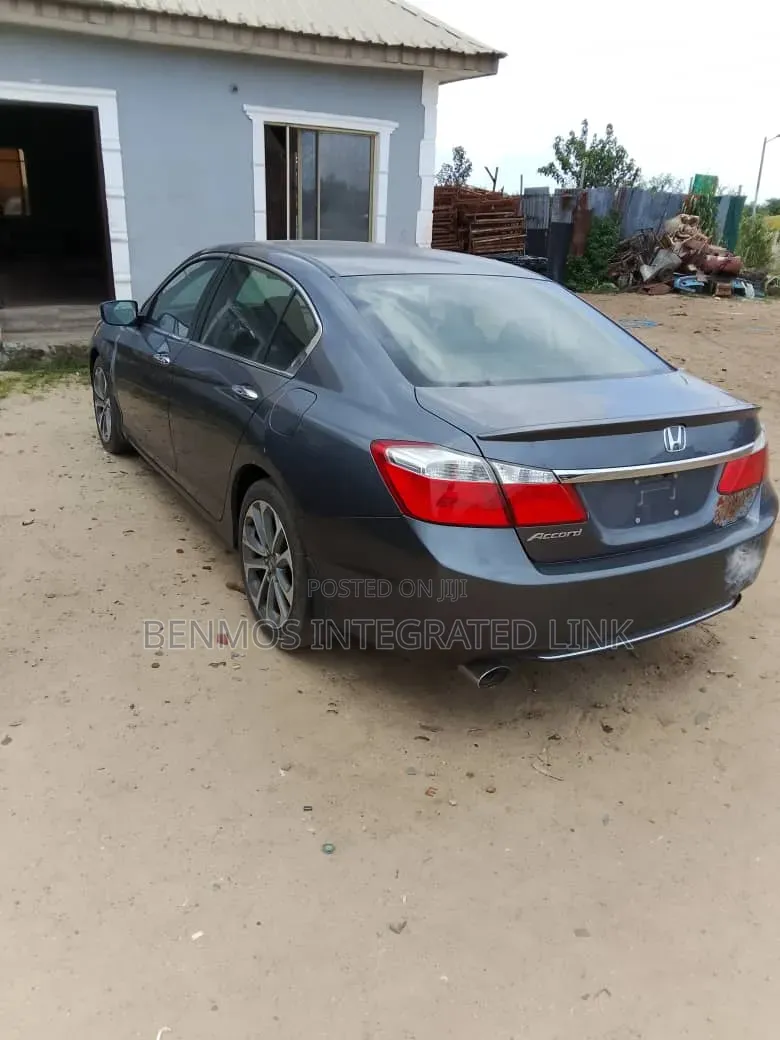Honda Accord EX 4dr Sedan (2.4L 4cyl 6M) 2014 Gray