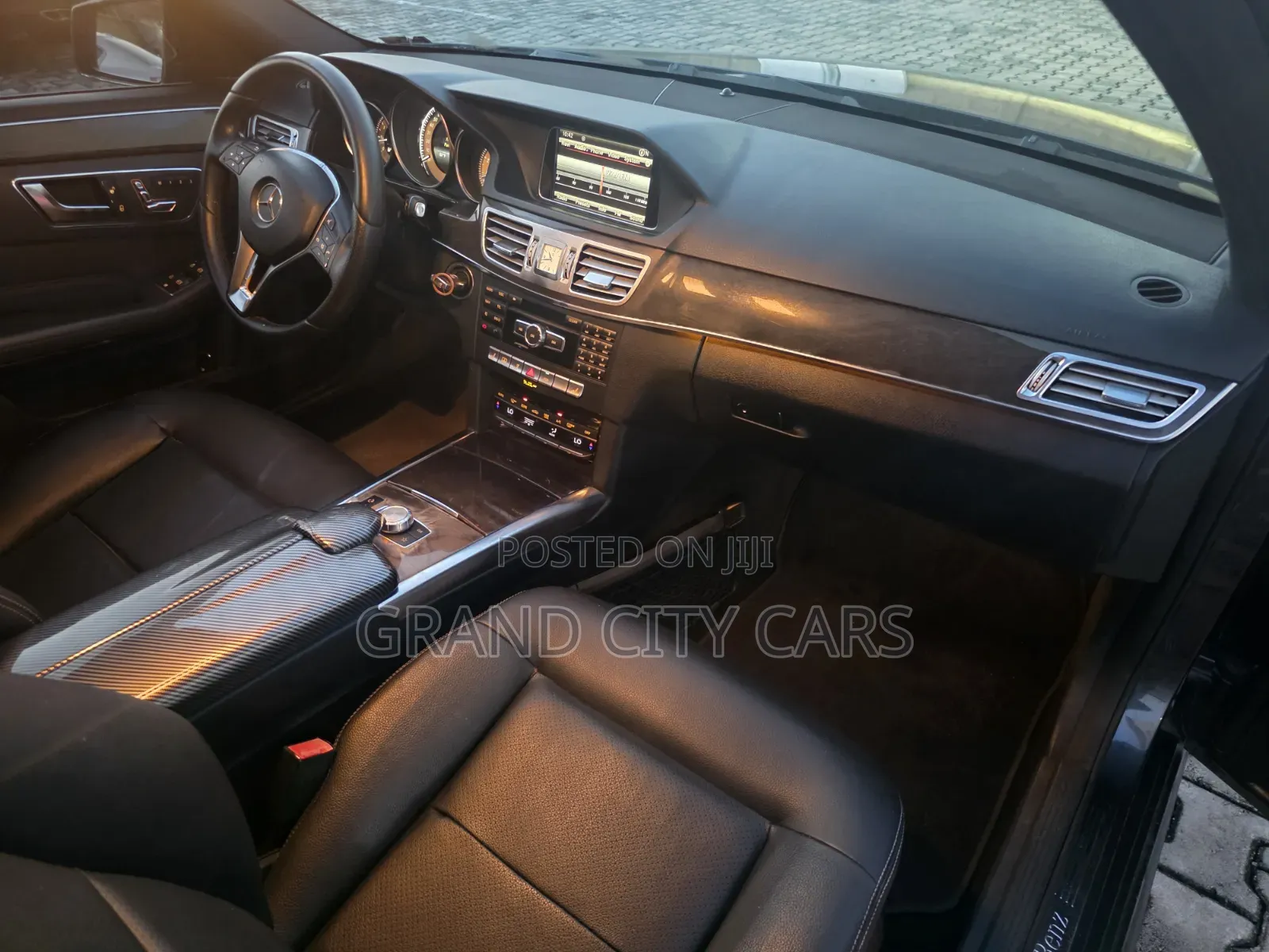Mercedes-Benz E350 Base 4Matic Sedan AWD (3.5L 6cyl 7A) 2014 Gray