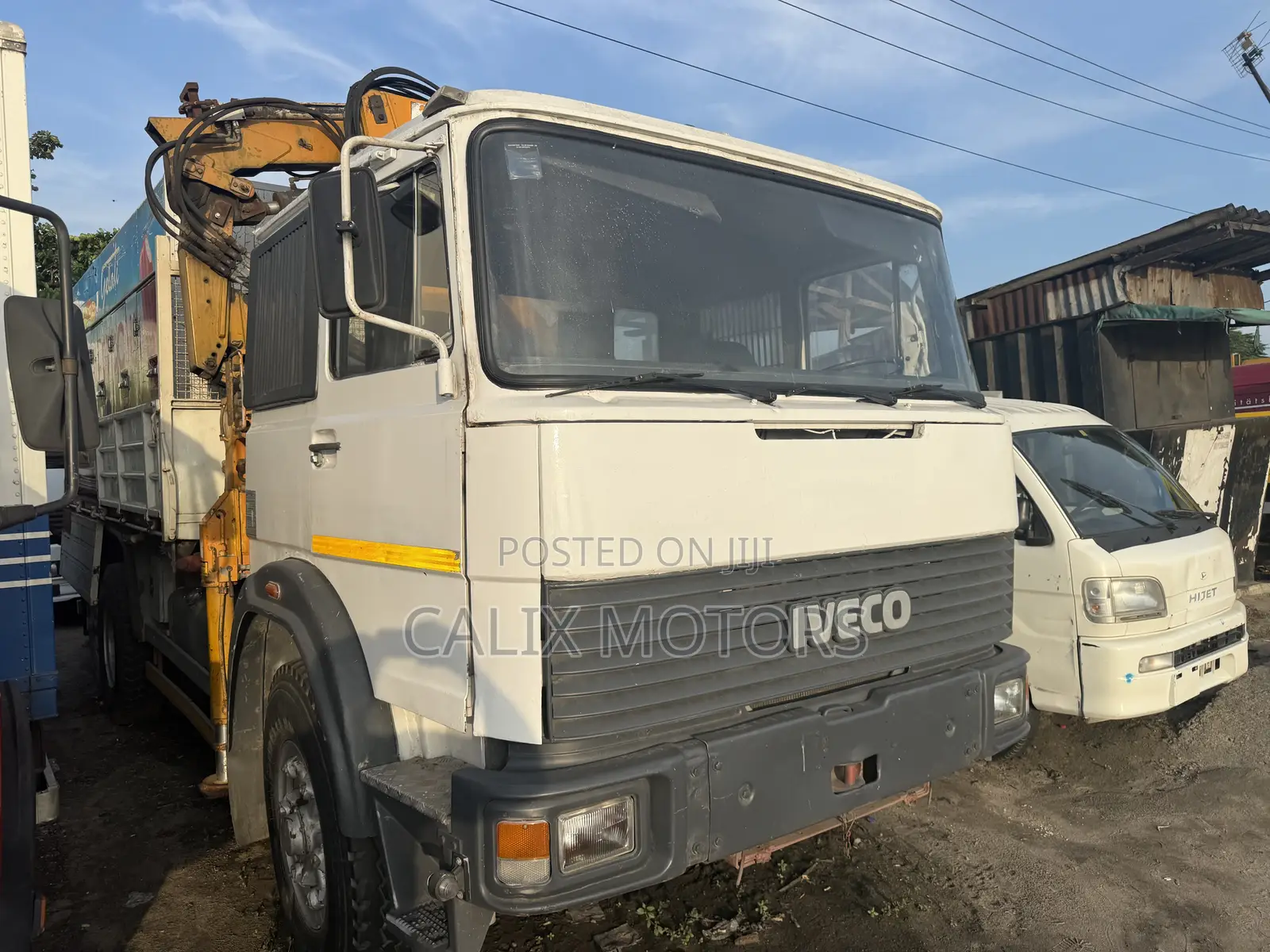 Foreign Used Iveco Manlift Truck (8 Tonnes Hiab).