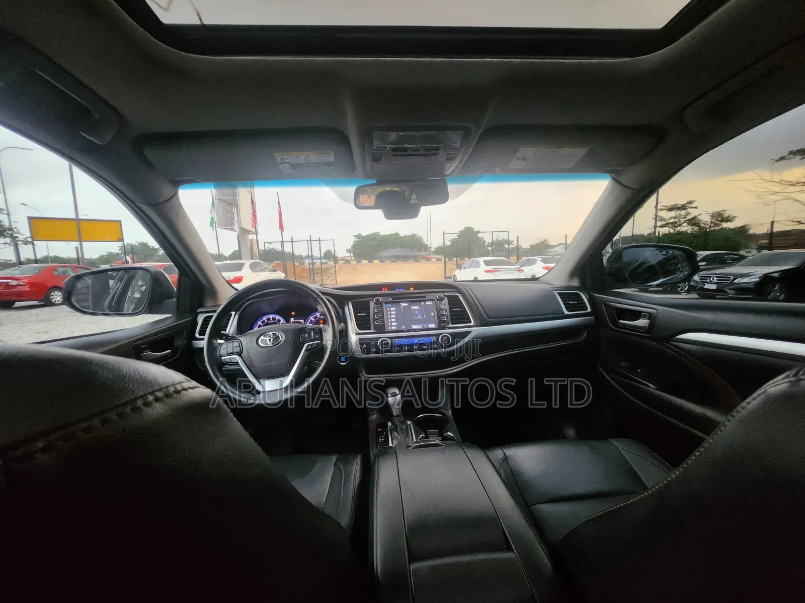 Toyota Highlander XLE 4x2 V6 (3.5L 6cyl 8A) 2017 Blue