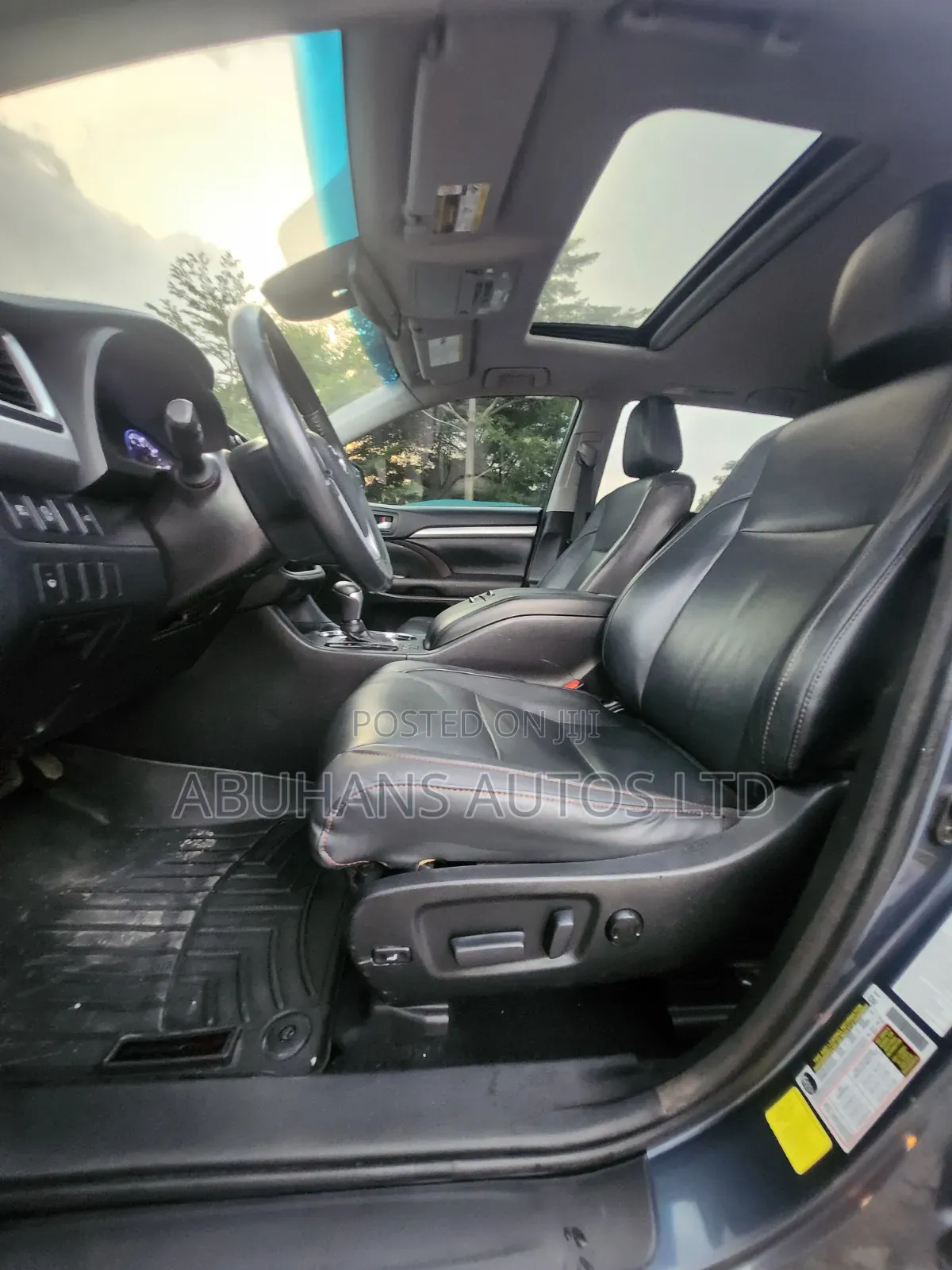 Toyota Highlander XLE 4x2 V6 (3.5L 6cyl 8A) 2017 Blue