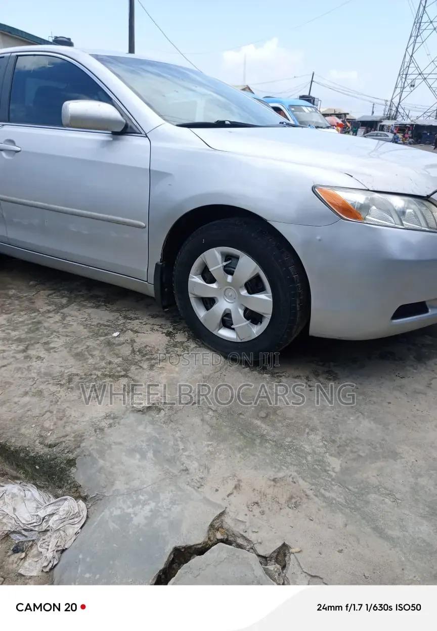 Toyota Camry LE 4dr Sedan (2.4L 4cyl 5A) 2007 Silver