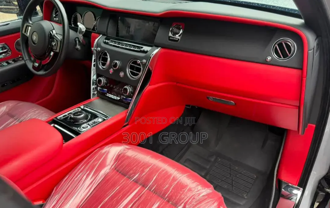 Rolls-Royce Cullinan 2024 White