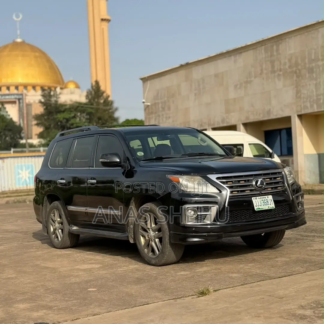 Lexus LX 570 2012 Black
