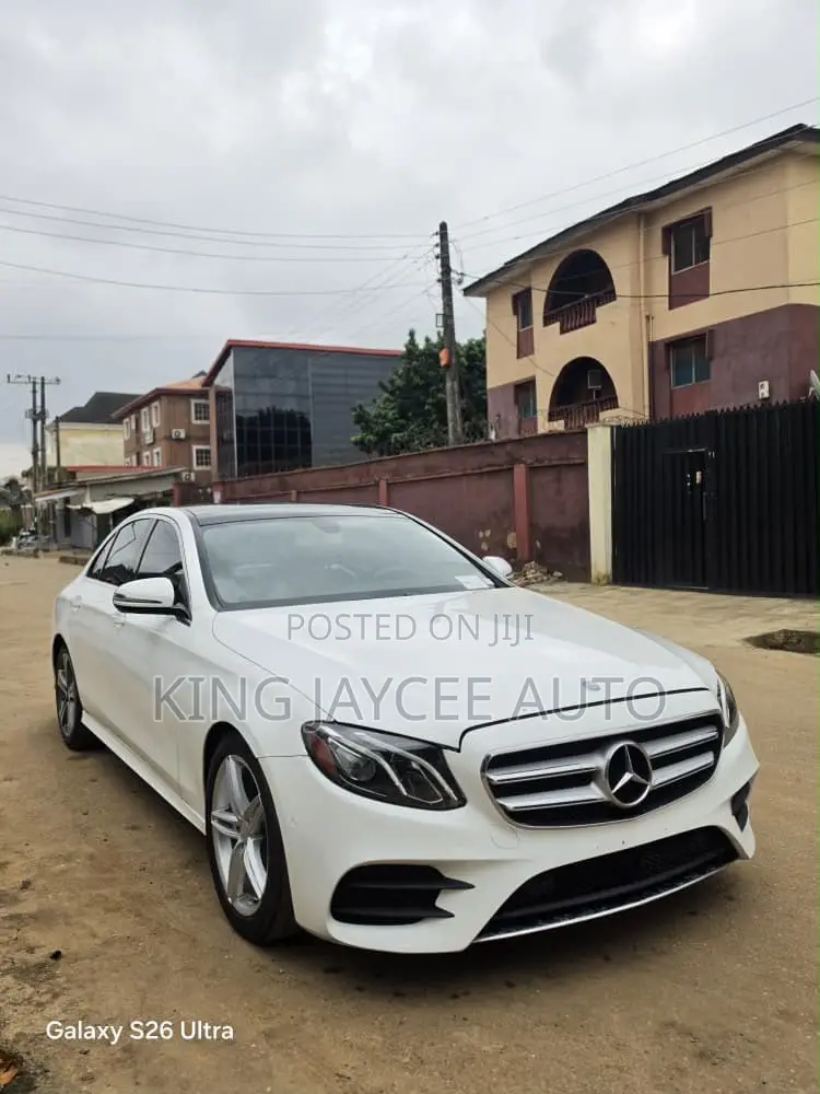 Mercedes-Benz E300 4Matic AWD Sedan (2.0L 4cyl 9A) 2017 White