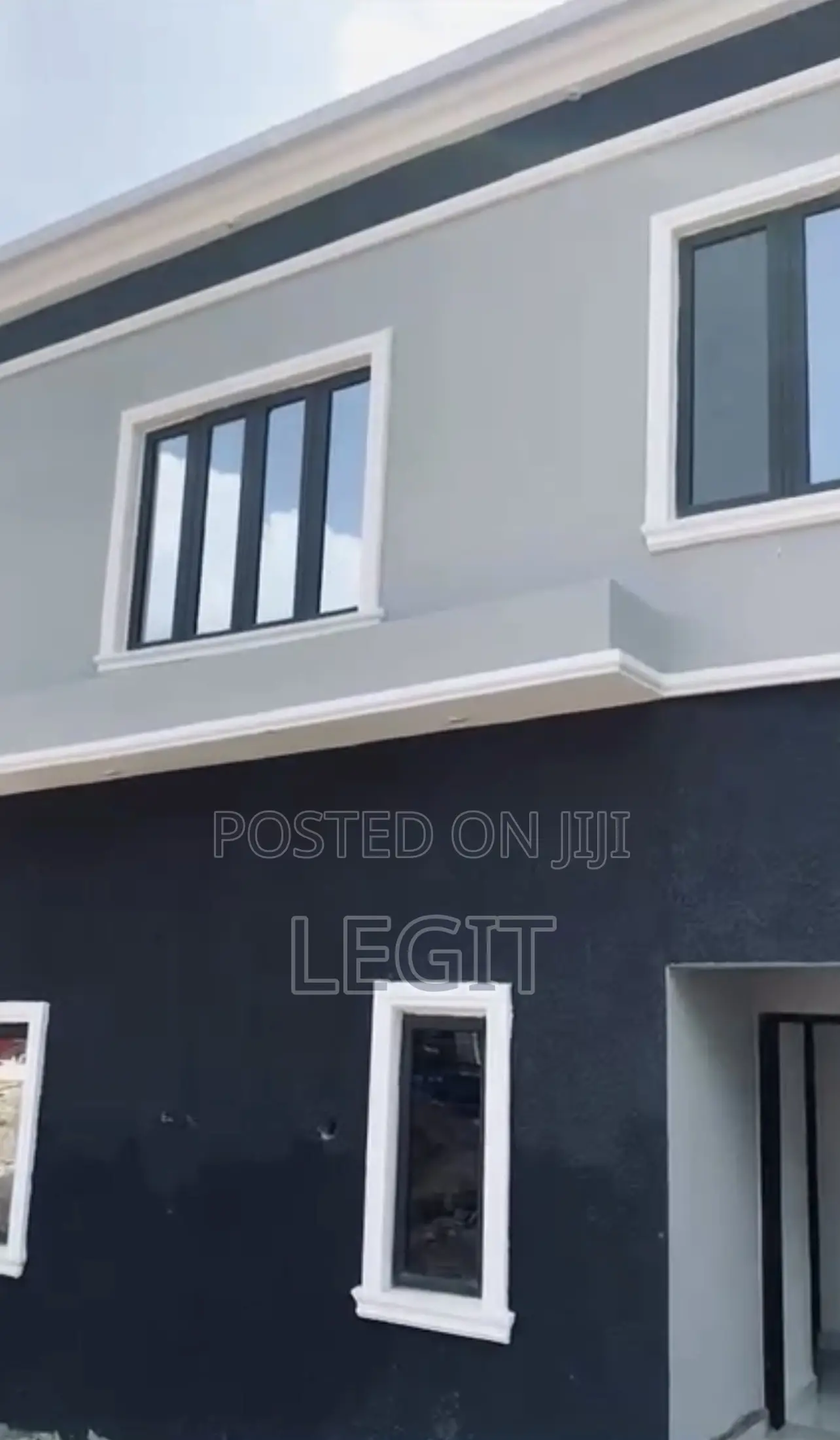 3bdrm Block of Flats in Lugbe District for sale