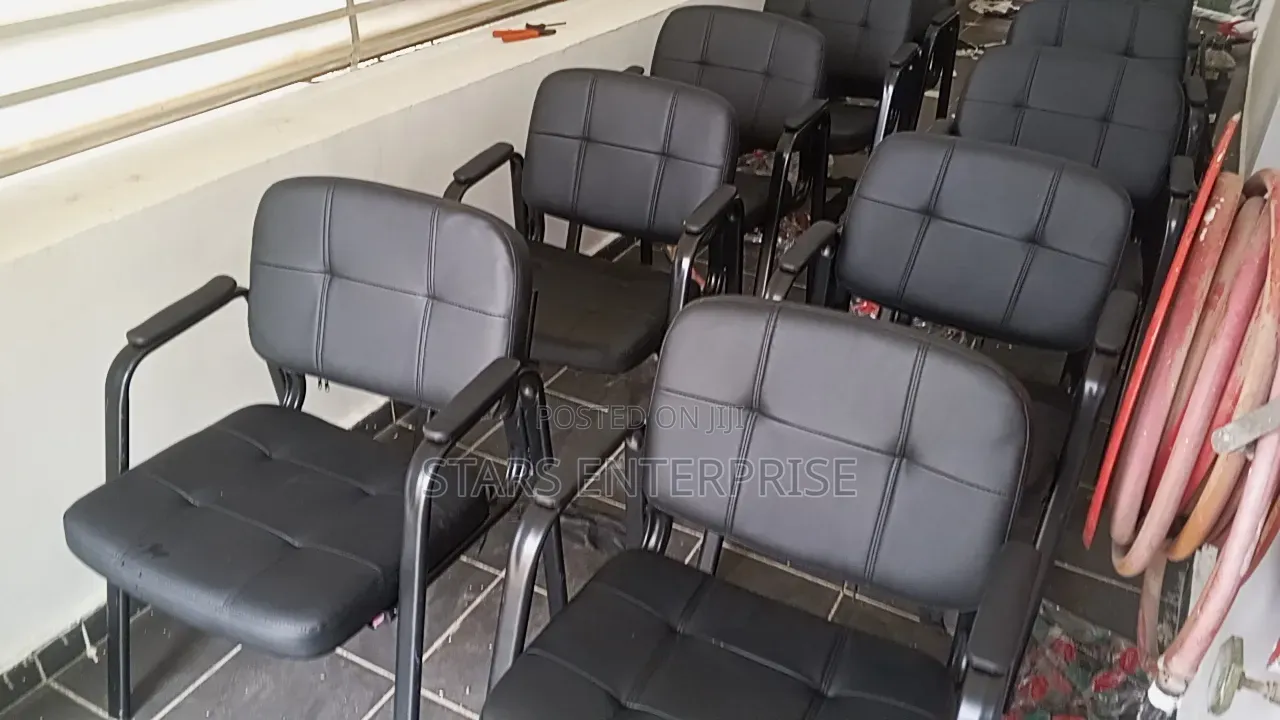 Office Chair / Modern Visitors Chair
