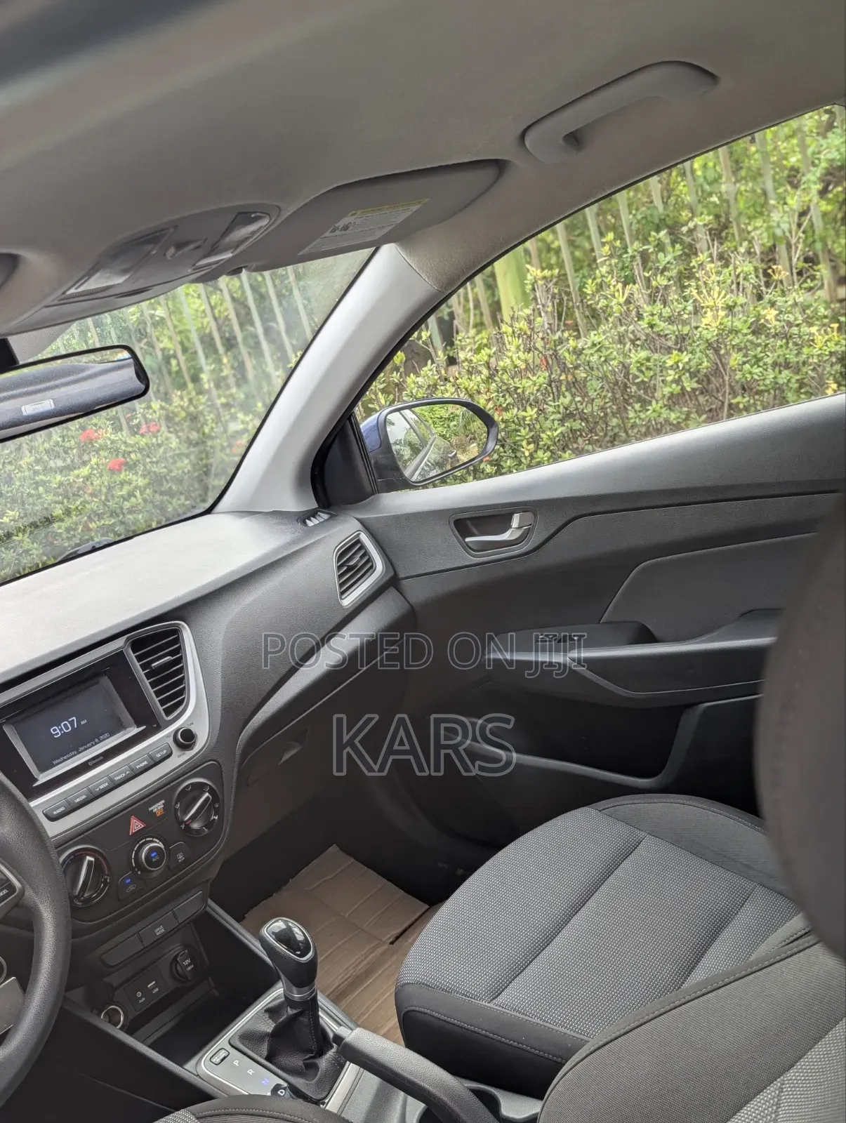 Hyundai Accent SE 2020 Blue