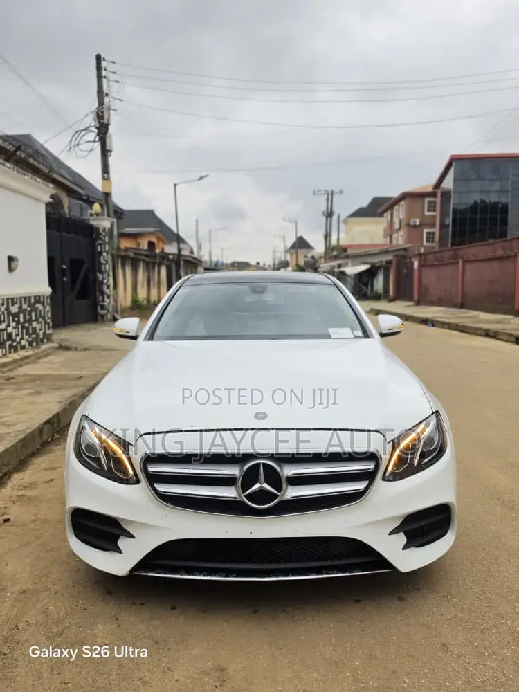 Mercedes-Benz E300 4Matic AWD Sedan (2.0L 4cyl 9A) 2017 White