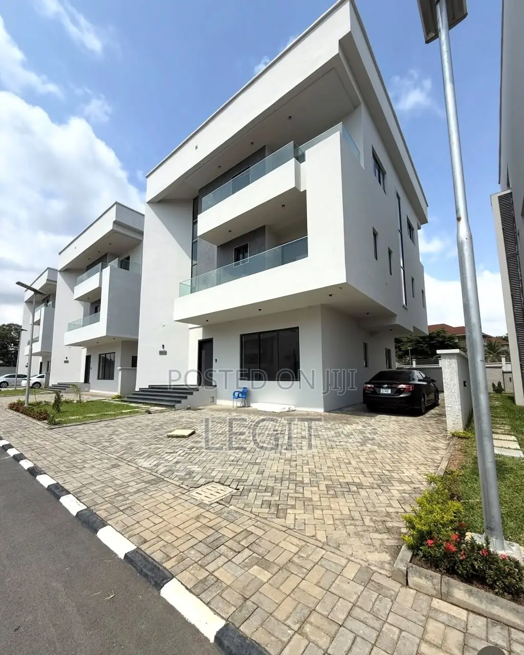5bdrm Duplex in Jabi for sale