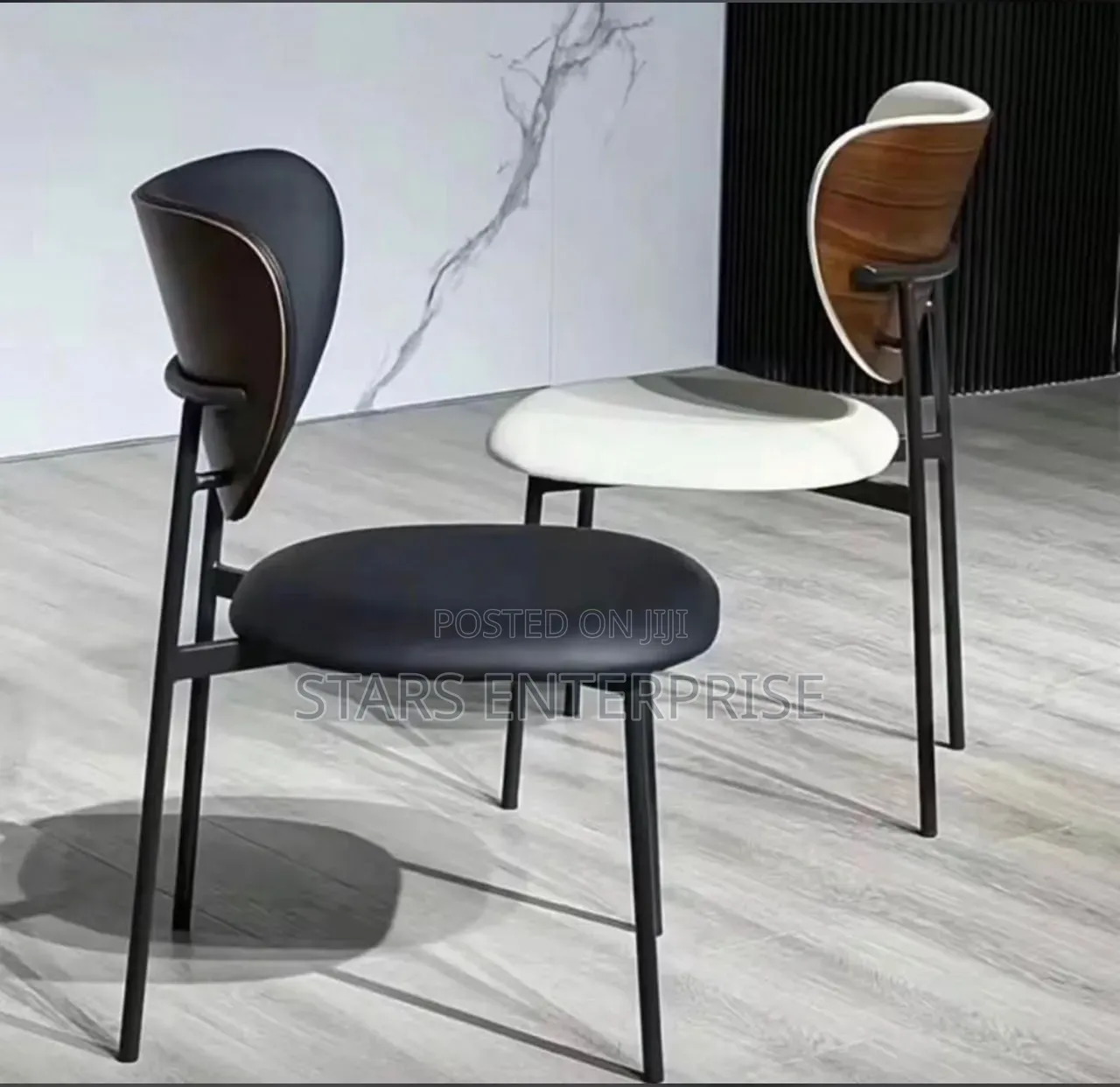 Dining Chair / Restaurants Chair.