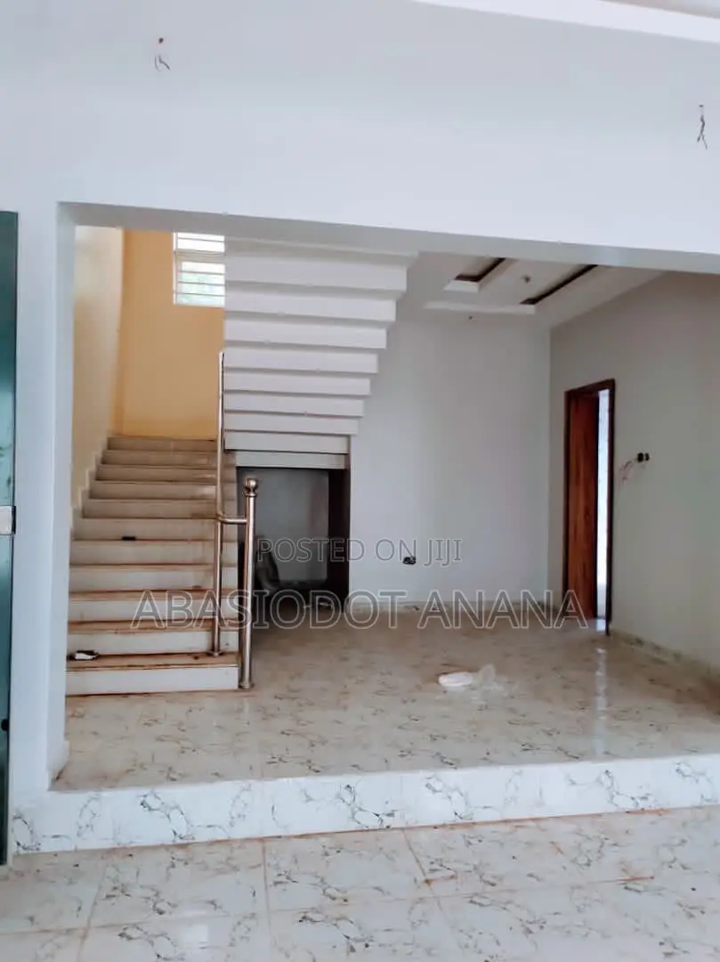 4bdrm Duplex in Osongoma Estate, Uyo for rent