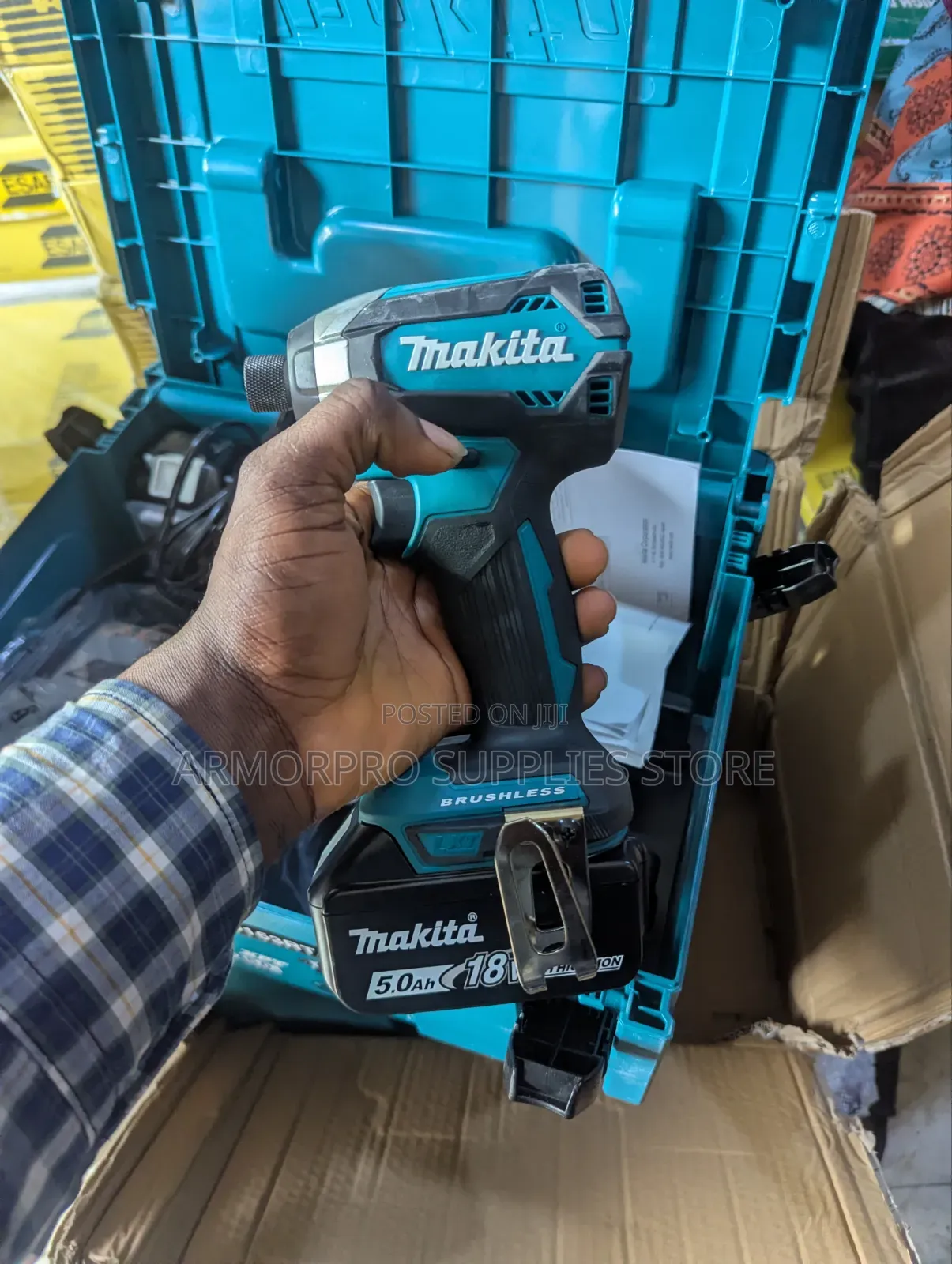 Makita DTD153Z / XDT13 18V LXT Cordless Brushless Impact Driver .