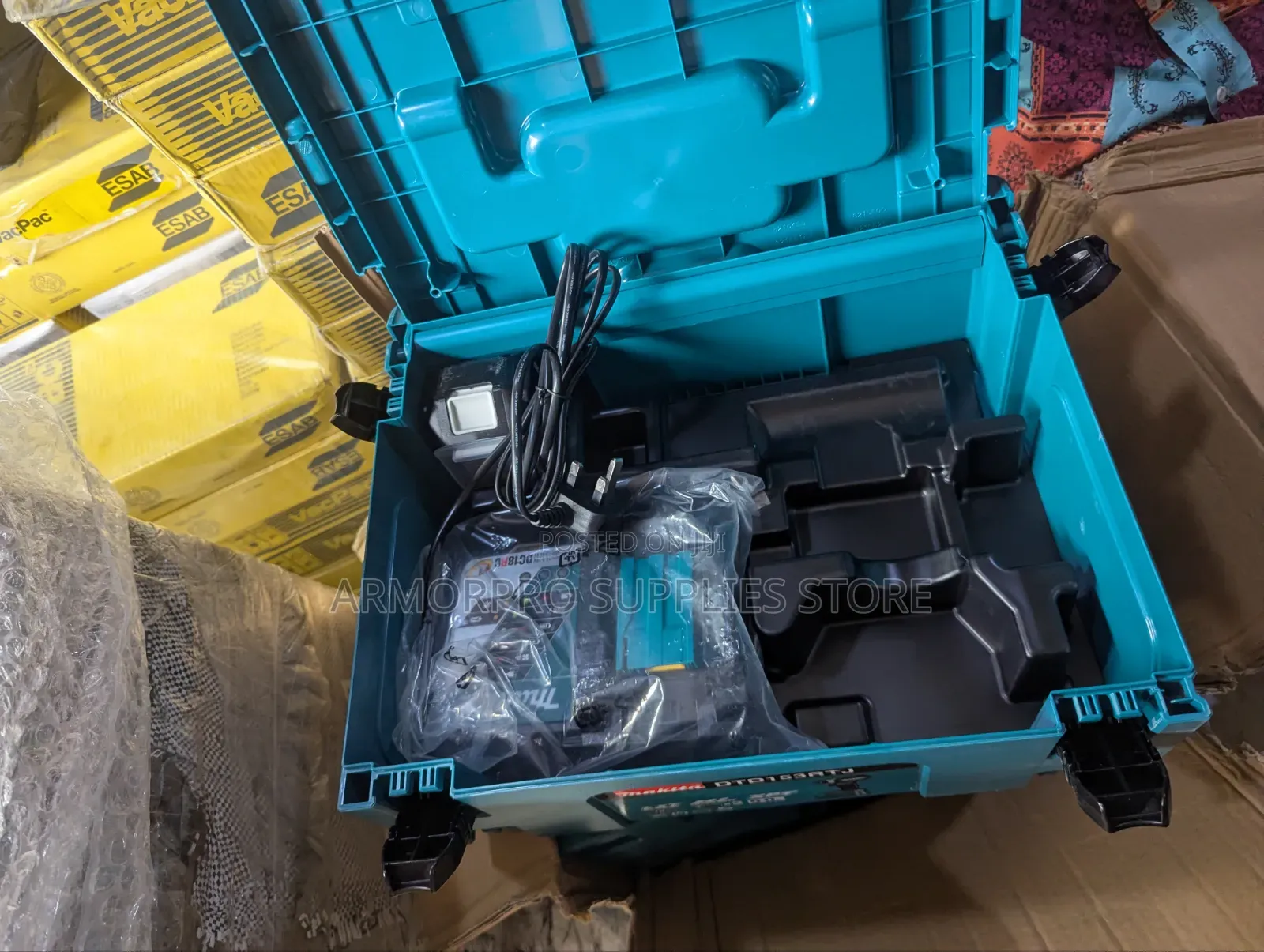 Makita DTD153Z / XDT13 18V LXT Cordless Brushless Impact Driver .