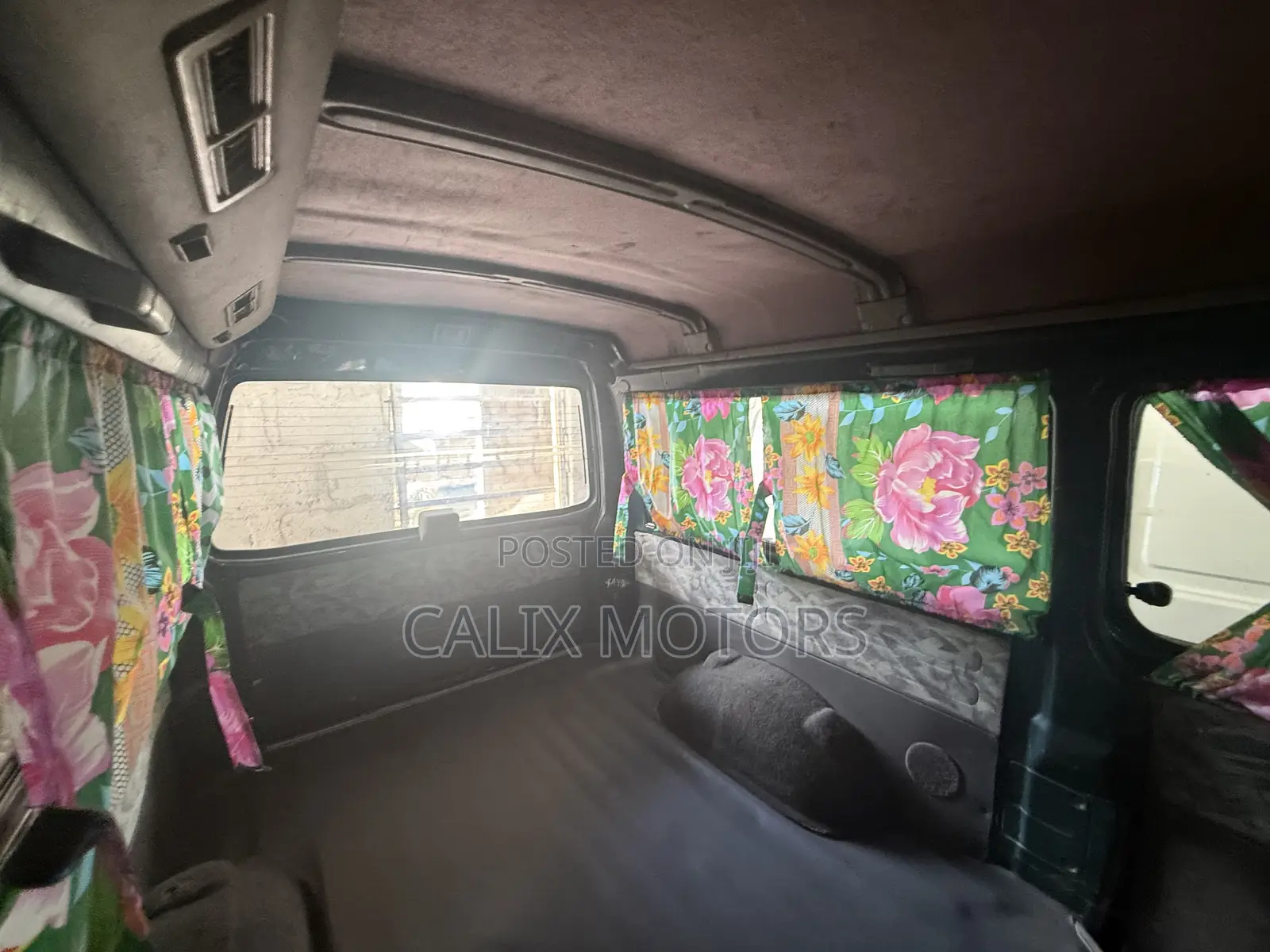 Mitsubishi L300 2007 Green