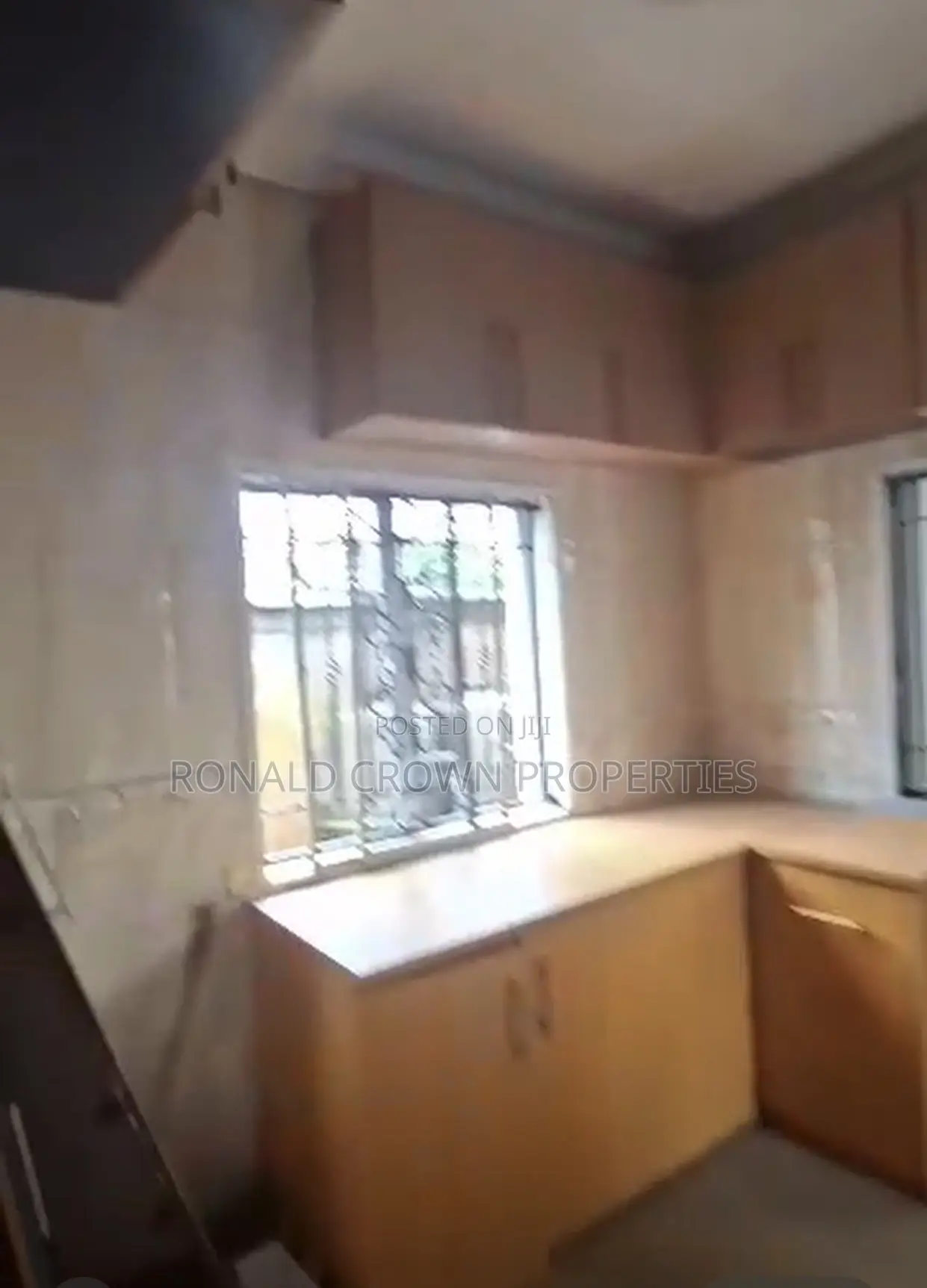 4bdrm Duplex in Ago Palace for sale