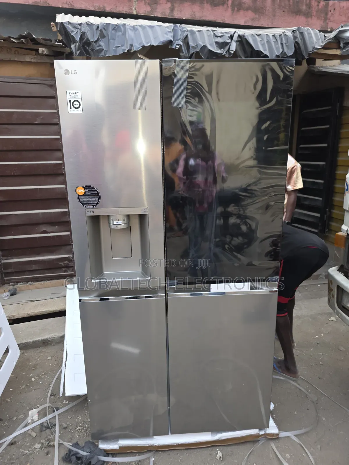 LG REF 257 CSES-X 674L InstaView SBS Fridge, Water & Ice Dispenser