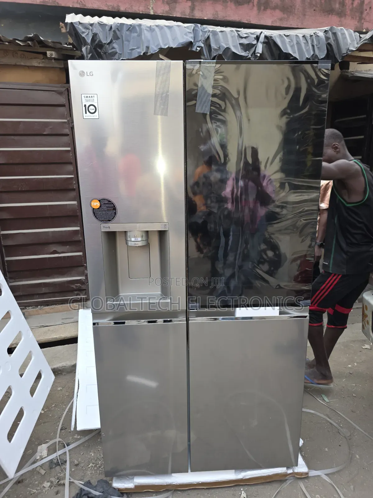 LG REF 257 CSES-X 674L InstaView SBS Fridge, Water & Ice Dispenser