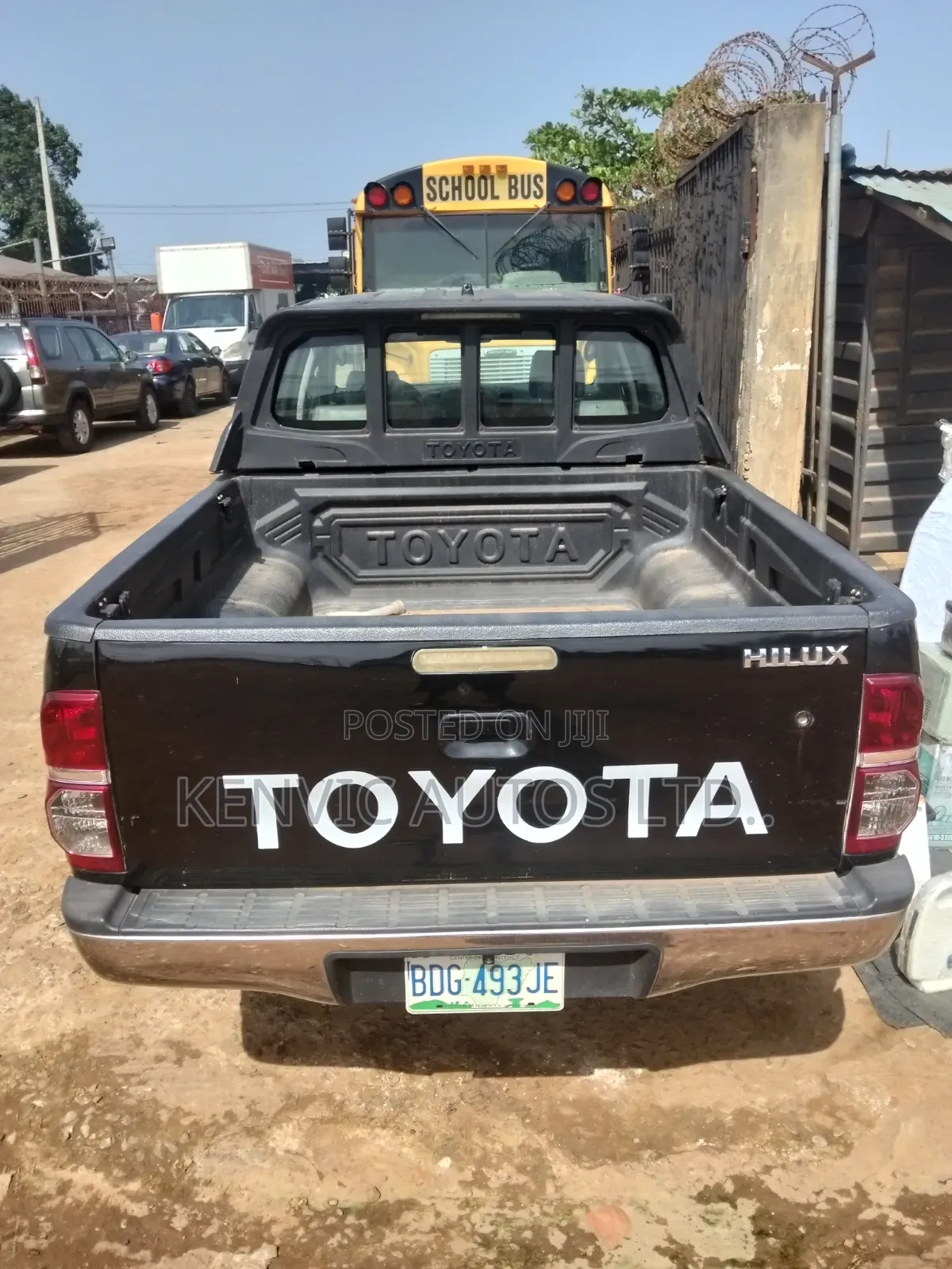 Toyota Hilux SR5 BLACK 4x4 2015 Black