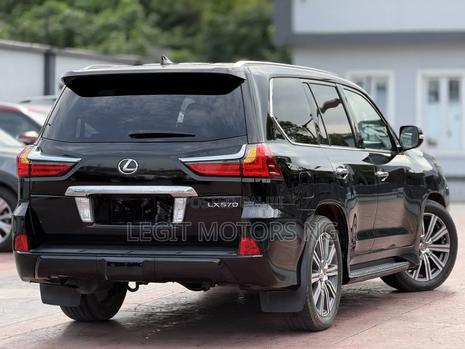 Lexus LX 570 AWD 2016 Black