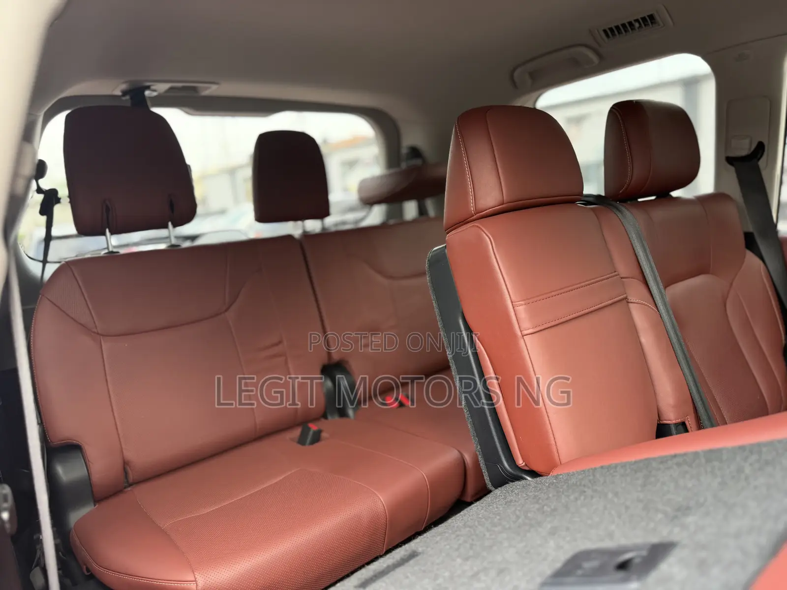 Lexus LX 570 AWD 2016 Black
