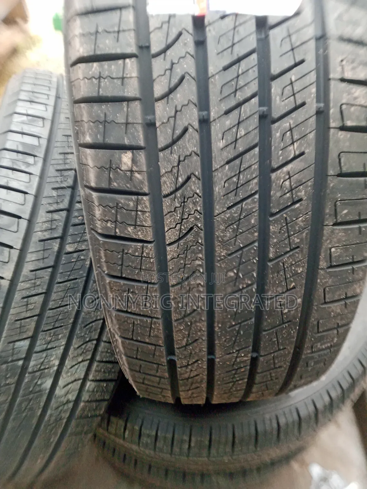 285/60r18 American Roadstar