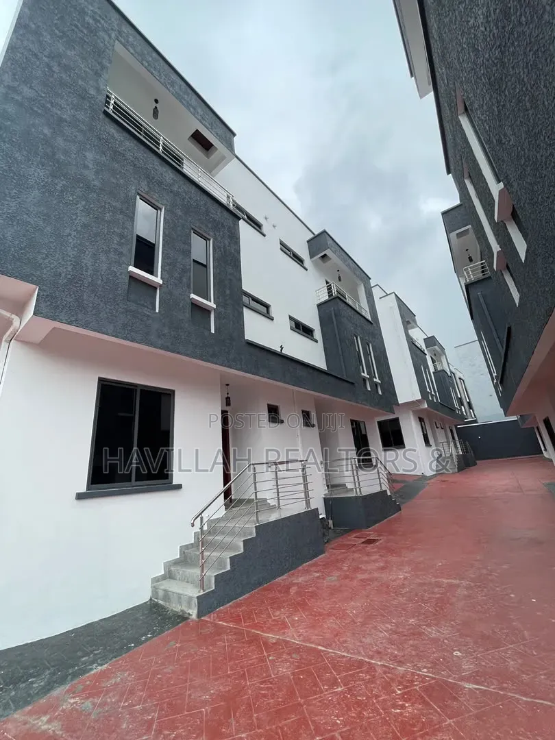 4bdrm Duplex in Opebi for sale