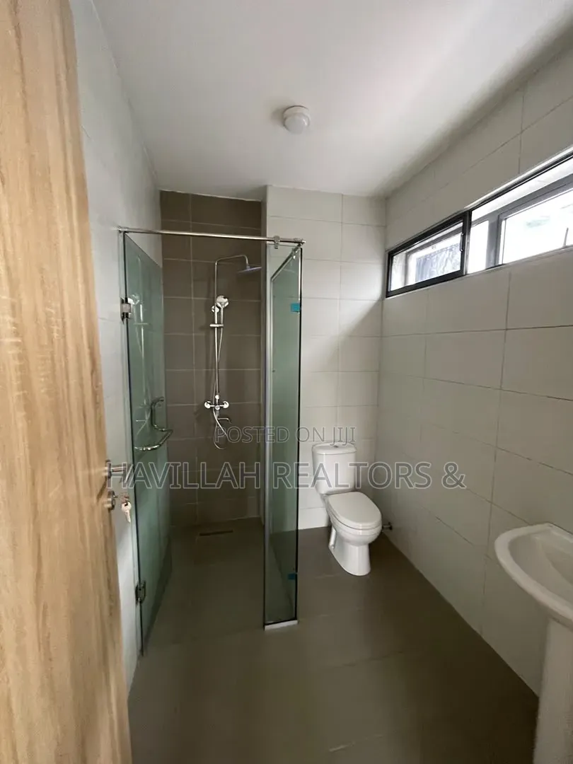 4bdrm Duplex in Opebi for sale