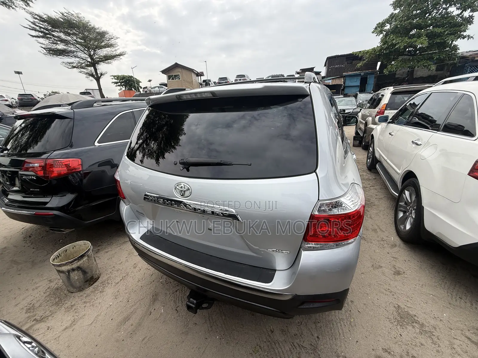 Toyota Highlander Limited 3.5l 4WD 2013 Silver