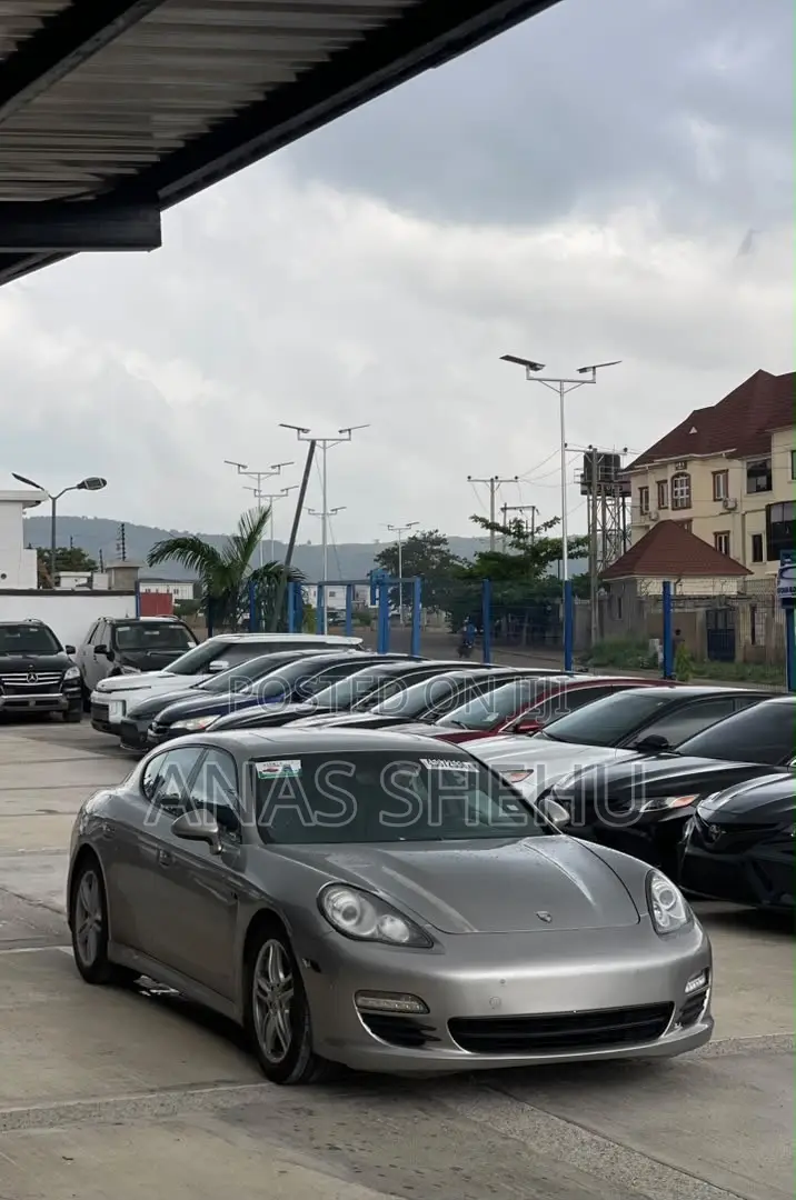 Porsche Panamera 2010 Silver