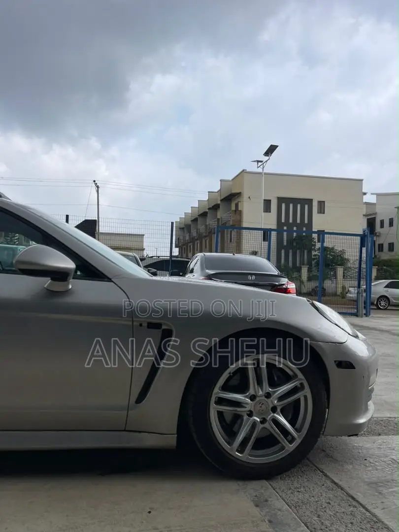 Porsche Panamera 2010 Silver
