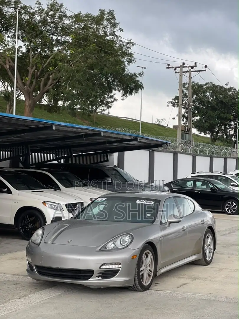 Porsche Panamera 2010 Silver