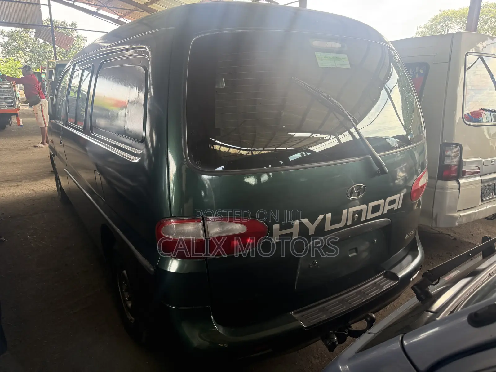 Hyundai Starex 2009 Green