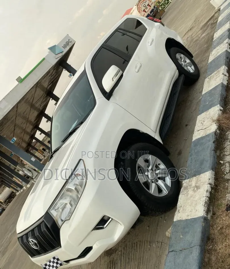 Toyota Land Cruiser Prado 2019 White