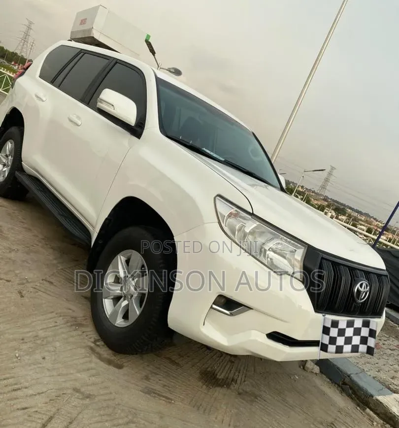 Toyota Land Cruiser Prado 2019 White
