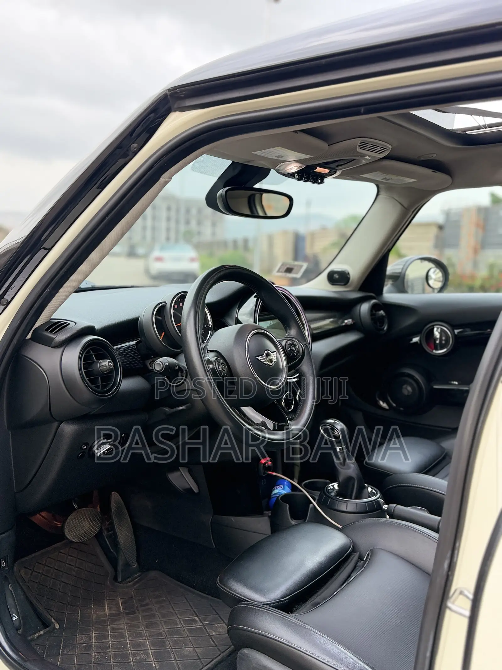 Mini Cooper 2017 Off white