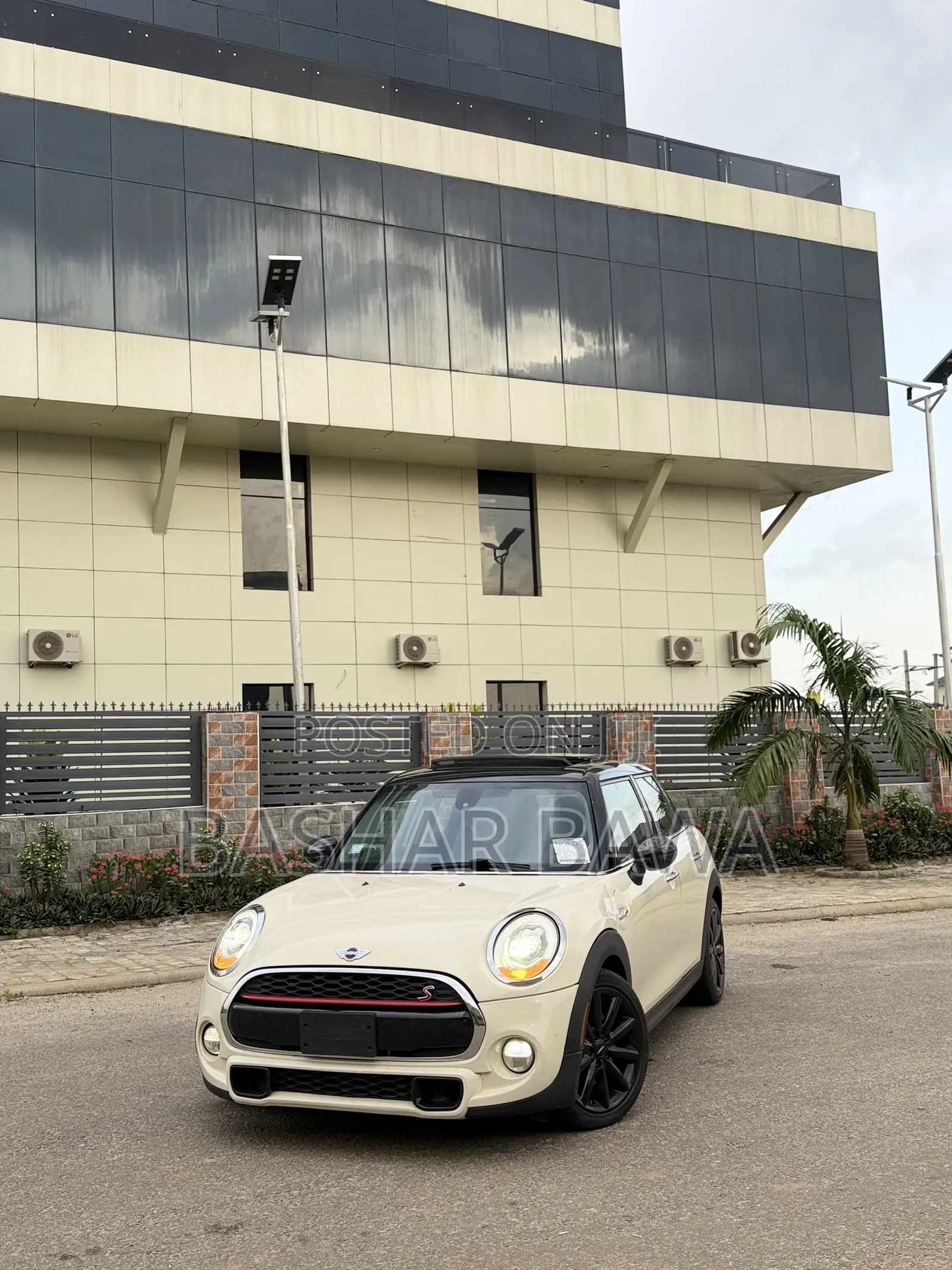 Mini Cooper 2017 Off white