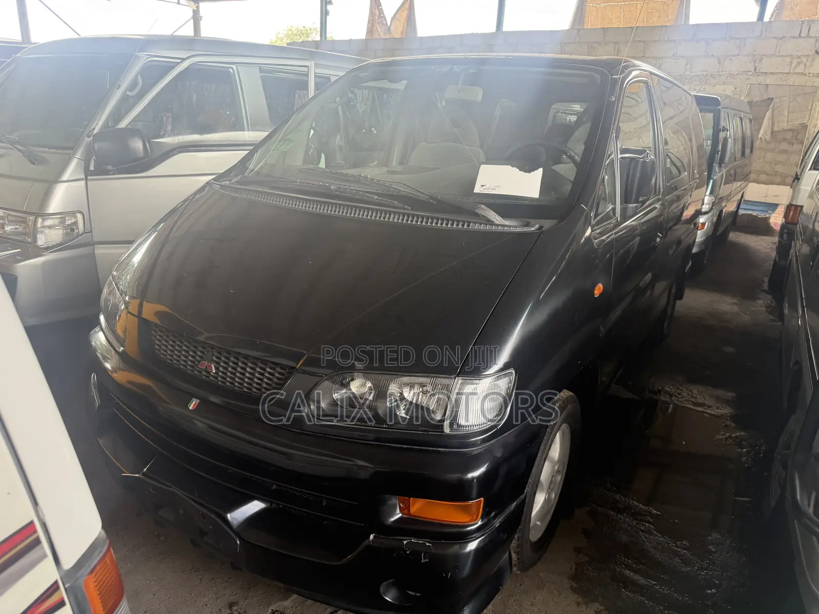 Mitsubishi L300 2007 Black