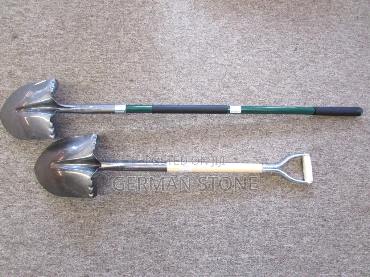 UnionTools Long-Handled Round-Point Shovel