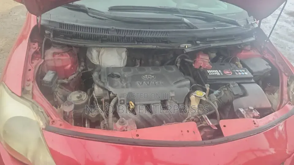 Toyota Yaris 2008 Red