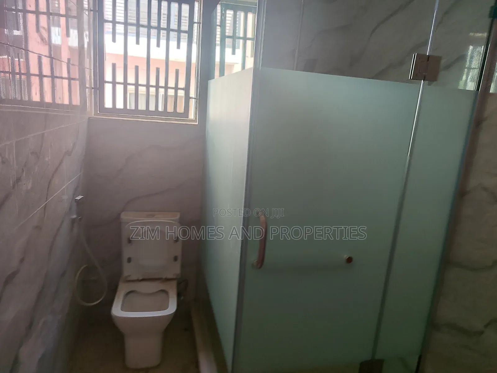 4bdrm Duplex in Zim Homes And, Durumi for rent