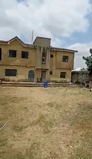 3bdrm Apartment in Bucknor for sale
