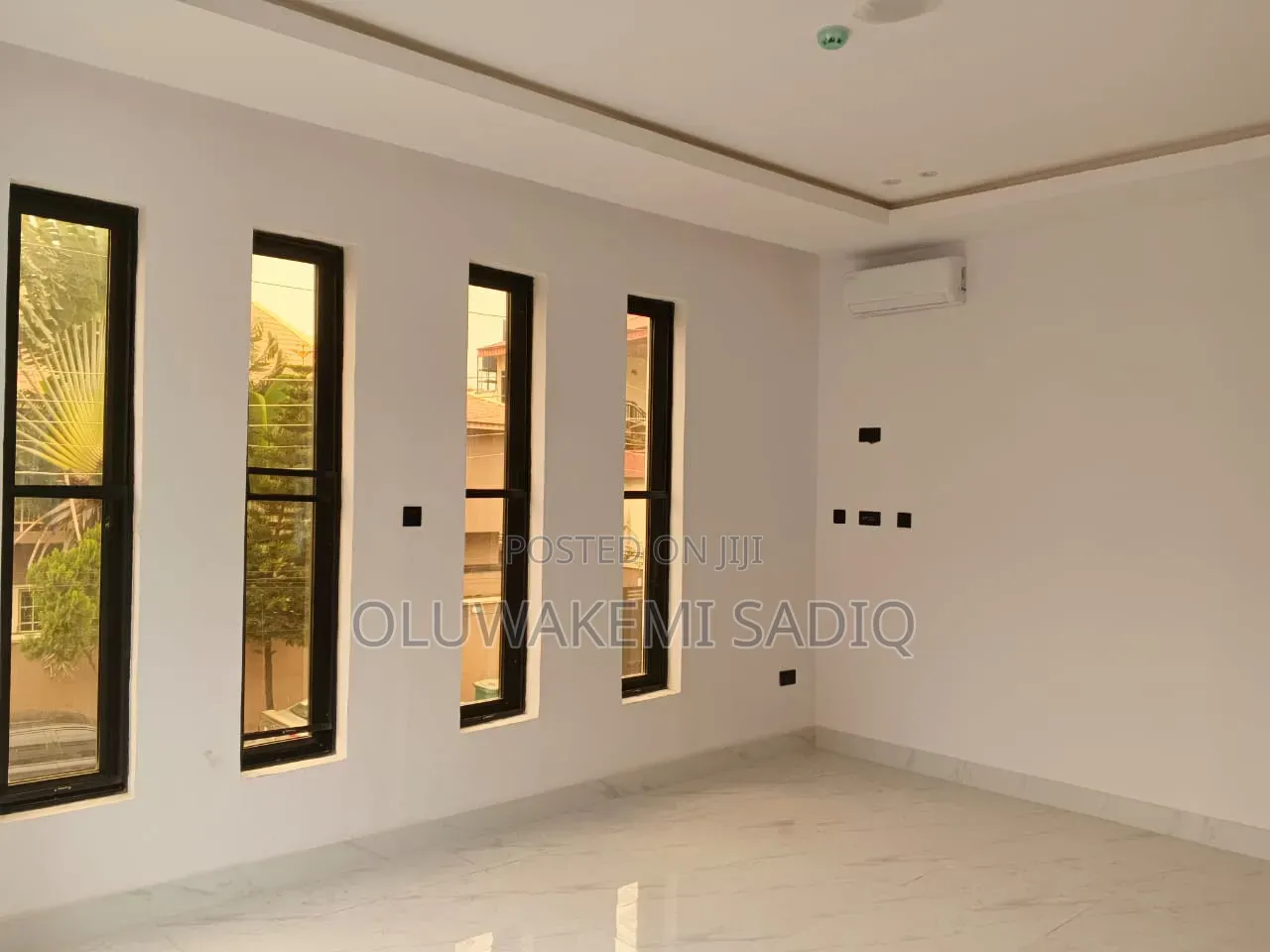 5bdrm Duplex in Ikeja Gra for sale