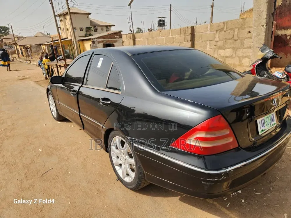 Mercedes-Benz C230 2003 Black