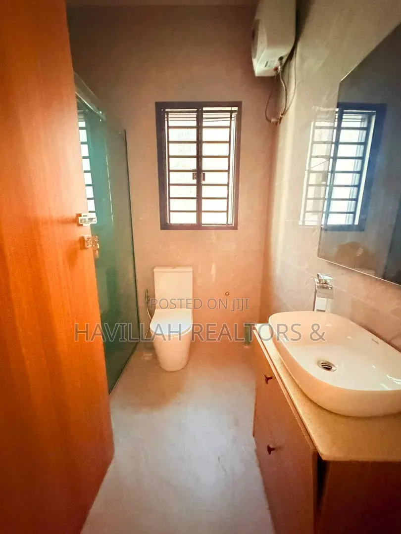 5bdrm Duplex in Omole Phase 1 for sale
