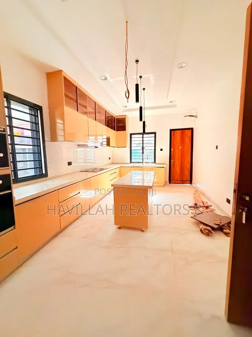 5bdrm Duplex in Omole Phase 1 for sale